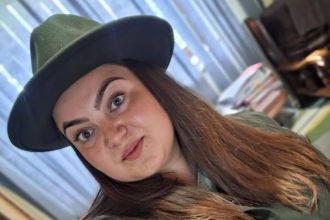 A ales bocancii in locul tocurilor Fiica unui padurar din Botosani traiesc in inima padurii M am indragostit de aceasta meserie