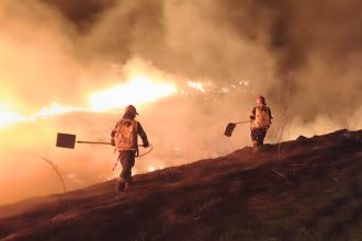 FOTO Flacari imense in judetul Botosani Incendii in patru localitati