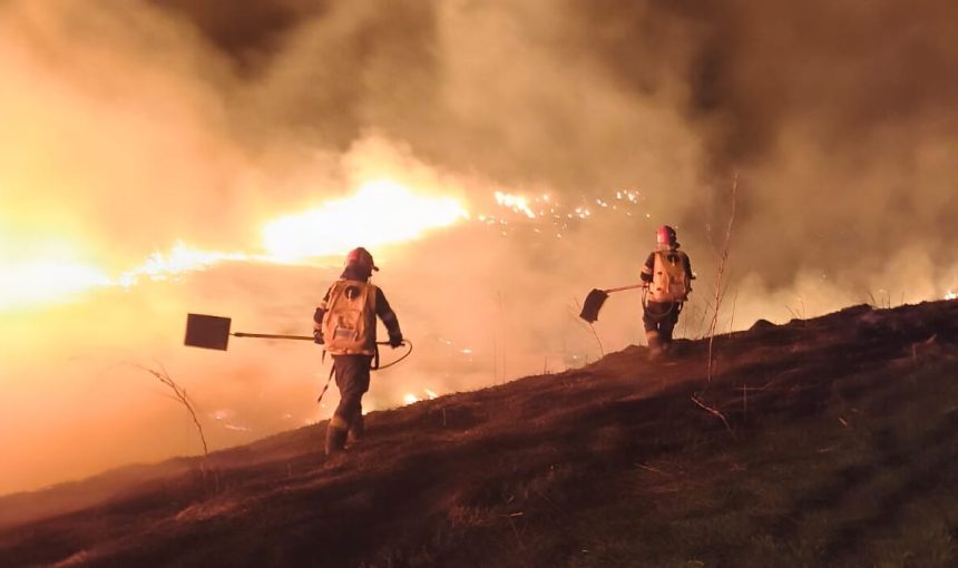 FOTO Flacari imense in judetul Botosani Incendii in patru localitati