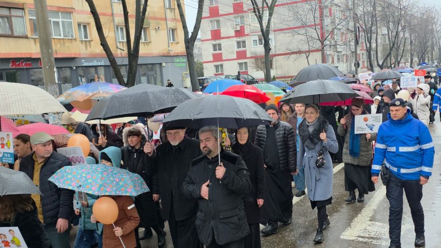 FOTO VIDEO Unitiprincresinta Sutedebotosaneniauconfruntatploaiasi aumarsaluittodaypentruviata IndemnamoameniisaaibasperantainDumnezeusi sa aducape lumecopii