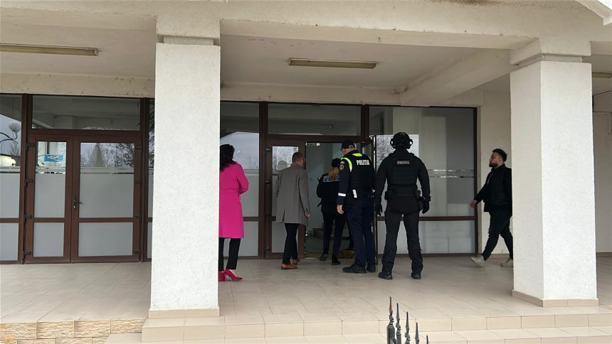 Femeia care facea contrabanda cu tigari avea o experienta de peste 20 de ani ca asistent comunitar la o primarie din Botosani