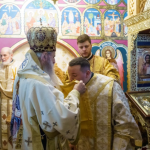 Teolog din judeul Botosani hirotonit de IPS Teofan mitropolitul Moldovei si Bucovinei Afla pentru ce parohie
