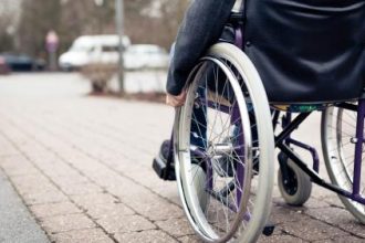 Curatenie in dosarele persoanelor cu handicap Sute de botosaneni exclusi din sistem dupa reevaluarile DGASPC