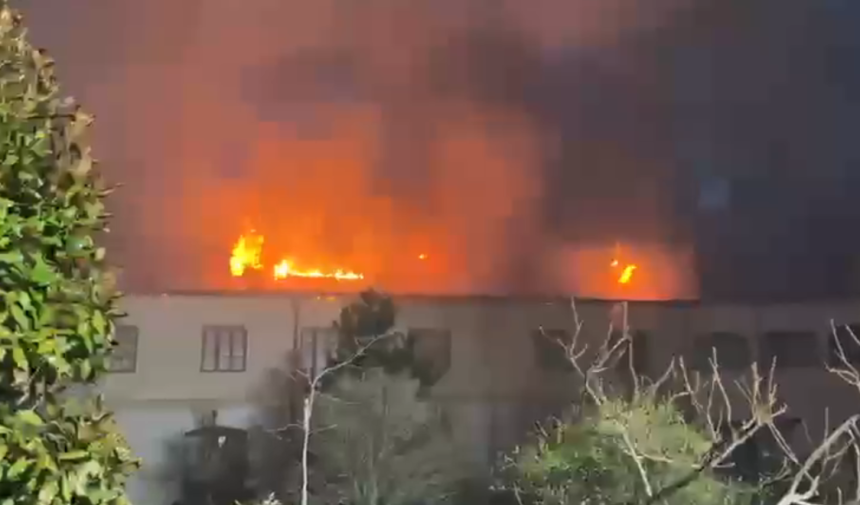 FOTO Incendiu de Paste la o manastire foarte cunoscuta Pompierii din trei judete solicitati sa intervina
