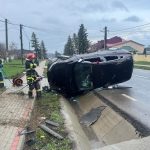 FOTOGRAFIE Accident intr o localitate din Botosani Doua femei au suferit rani