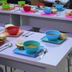 Mancare calda pentru elevii dintr o comuna din Botosani Primaria organizeaza o licitatie de peste 700000 lei