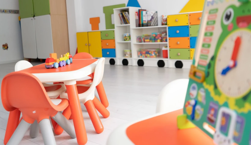 Ministerul Educatiei va oferi gratuit jocuri carti educative si fise de lucru pentru elevii din clasa pregatitoare in anul scolar 2027 2028