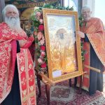O manastire din Botosani se pregateste de sarbatoare Slujba oficiata de un sobor de preoti