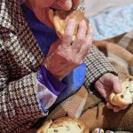 Paste fericit pentru bunicii uitati din Botosani Cum poti oferi ajutor