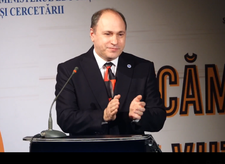 ministrul educatiei mesaj transmis de la botosani elevilor de liceu ii invit sa aiba incredere in universitatile romanesti