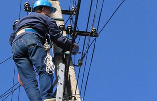 Atenie Astazi intreruperi de curent electric in mai multe localitati din judetul Botosani inclusiv in municipiul resedinta