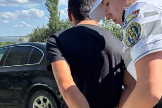 Botosaneanul surprins baut la volan a fost retinut de politisti