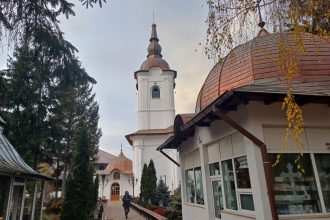 Campanie de sustinere a elevilor la inceputul anului scolar organizata de o biserica din Botosani