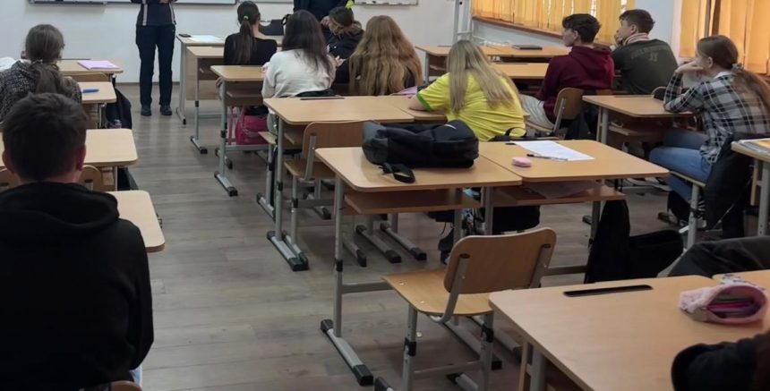 Cand incepe scoala in septembrie Cum este structurat anul scolar 2026 2027