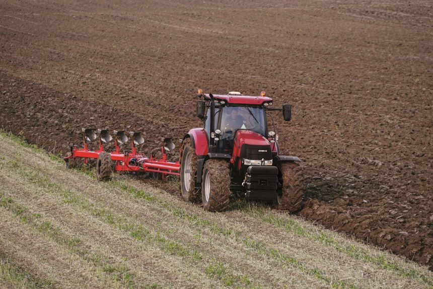 Cate fermiere din Botosani au in proprietate peste 50 de hectare de terren agricol Datele oficiale furnizate de autoritati