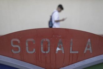 Directorii de scoli pot fi destituiti oricand dupa numire din cauza greselilor din dosarul de concurs Lista posturilor de directori libere la Botosani