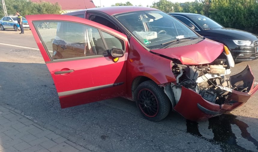 FOTO Accident intre doua masini in judetul Botosani Doua femei au fost transportate la spital