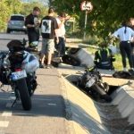 FOTO Accident la Zaiceshti Doi motociclisti sau ciocnit in timpul unei depasiri a unei masini