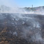 FOTO Alert n trei localiti din Botosani Trei incendii violente stinse de pompieri aproape de casele oamenilor