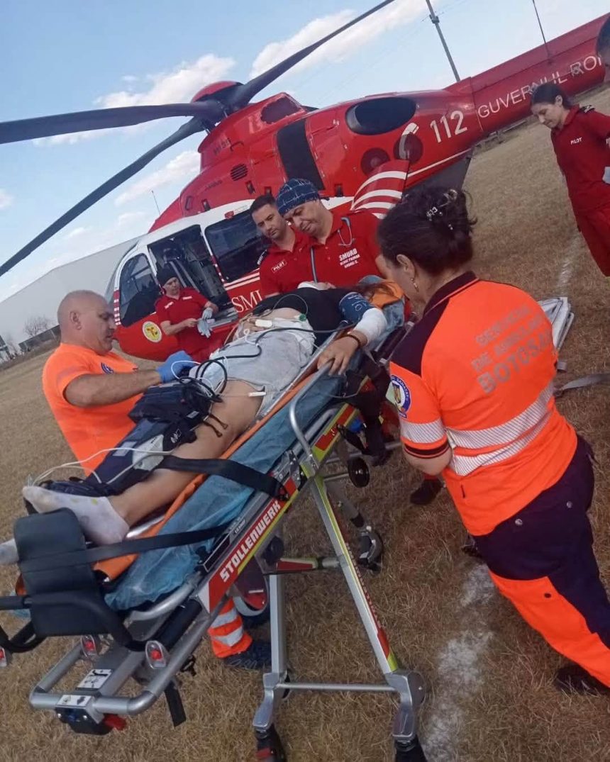 FOTO Doua tinere ranite in urma caderii de pe trotineta Un echipaj de ambulanta din Botosani le a oferit ingrijiri medicale
