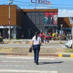 FOTO Haos in trafic dupa desfiintarea unei treceri de pietoni dintr o zona aglomerata din Botosani Politistii sunt la fata locului
