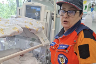 FOTO O femeie din Botosani a nascut astazi in ambulanta fiind la a patra nastere