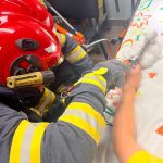 FOTO O tanara din Botosani si a prins degetul intr un mixer si a ajuns la Urgente cu aparatul de gatit atassat