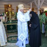 FOTO Staretul Manastirii Zosin si stareta Manastirii Sfantul Ioan Iacob au fost distingi de IPS Teofan