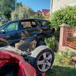 FOTO Trei autoturisme implicate intr un accident Cinci persoane au fost asistate medical
