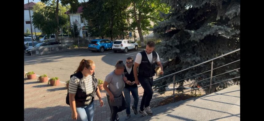 FOTO VIDEO Femeia din Botosani care si a omorat si ingropat concubinul in curte a fost retinuta de politie