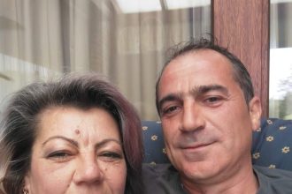 Femeia din Botosani suspectata ca si a omorat sotul si l a ingropat in curte nemultumita de arestare