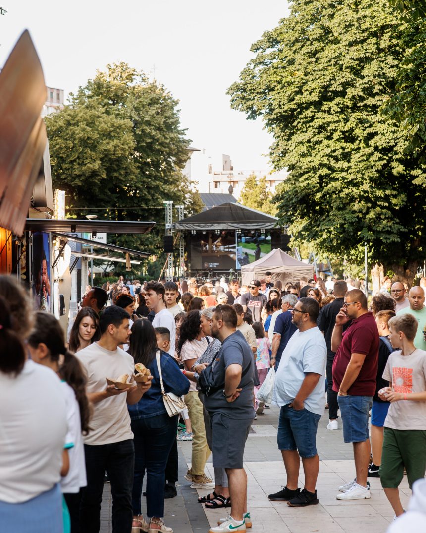 Festivalul Street FOOD revine la Botosani cu o editie aniversara si un show de drone in premiera intre 27 si 30 august pe Pietonalul Unirii