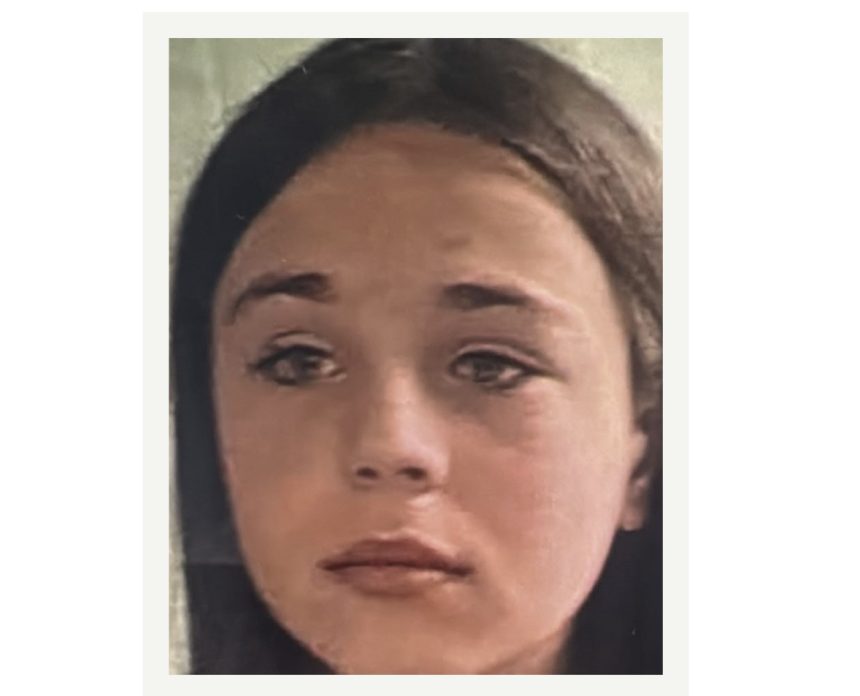 O fetita de 12 ani din Botosani a disparut Alexandra a plecat la o prietena si nu mai poate fi gasita