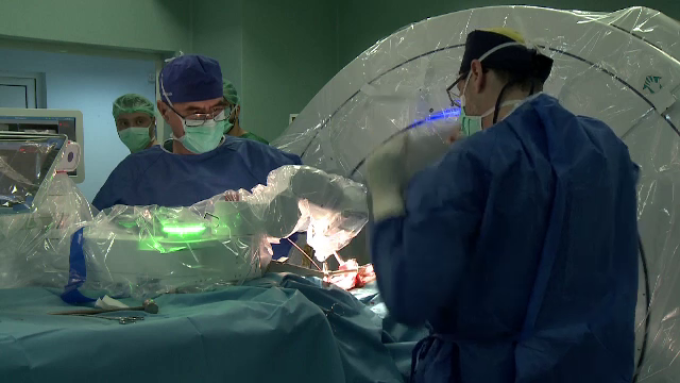 Operatie fara precedent la Spitalul Judeean Botosani Medicul care a realizat minuni salvand un nou nascut