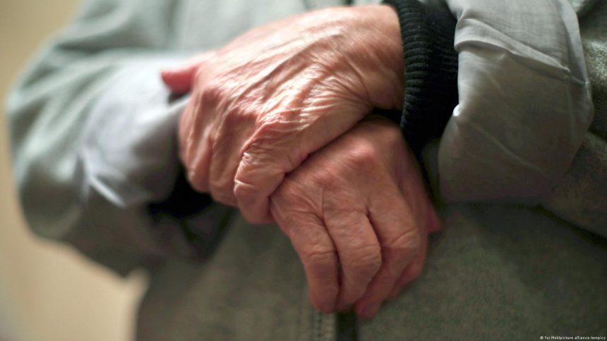 Parca nu mai am curaj sa lupt Drama unui barbat din Botosani externat din spital care nu are resurse de trai