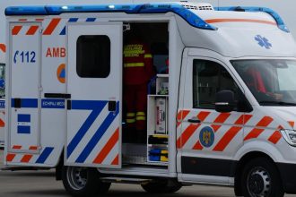 Patru botosaneni au fost internati la spital in urma unui accident de munca