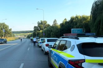 Politistii din Botosani supravegheaza soferii care incalca legea 50 de vehicule controlate