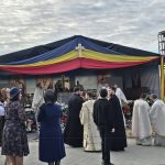 Premii acordate de PS Nichifor Botosaneanul preotului si epitropului unei biserici din judetul Botosani