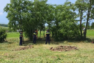 Procurorii din Botosani investigheaza un caz de omor dupa ce un barbat a fost gasit ngropat in curte