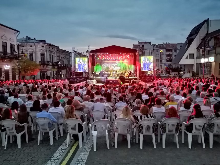 Stefan Banica vedeta principala la a Va editie a Festivalului Institutelor de Cultura din Botosani Consulta programul evenimentelor