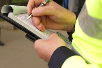Tanar de 19 ani sancionat pentru transport ilegal de lemne