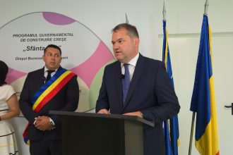 VIDEO Cseke Attila la inaugurarea cresii din Bucecea Am demonstrat ca putem transforma o idee pe hartie in peste 100 de creshe oferite comunitatilor