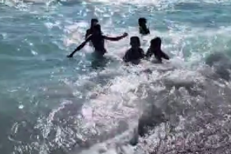 VIDEO Gestul care schimba vieti Un antreprenor din Botosani a trimis copiii dintr un centru DGASPC la mare