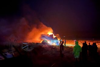 foto video incendiu devastator in noaptea trecuta intr o localitate din Botosani totul a fost cauzat de un trasnet
