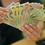 Alocația de stat se acordă și după 18 ani. Ce elevi pot primi în continuare banii