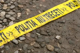 Anchetă după ce un băiețel de 6 ani a fost găsit fără viață în locuință