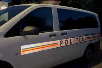 Bărbat de 35 de ani a convins o fată de 12 ani să plece de acasă și să trăiască cu el