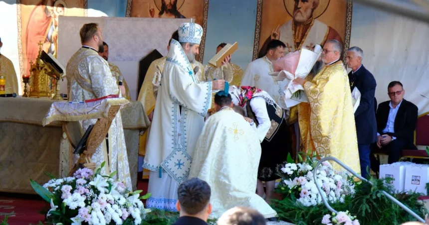Distincție pentru un preot din județul Botoșani. A fost hirotesit iconom stavrofor