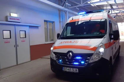 Femeie din Botoșani, în stare gravă după ce a căzut de la etaj