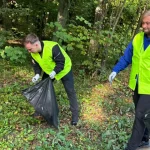 FOTO Polițiștii din Botoșani, exemplu de civism în campania de curățenie națională